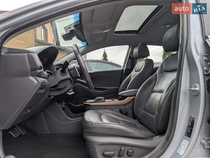 Хэтчбек Hyundai Ioniq 2018 в Виннице