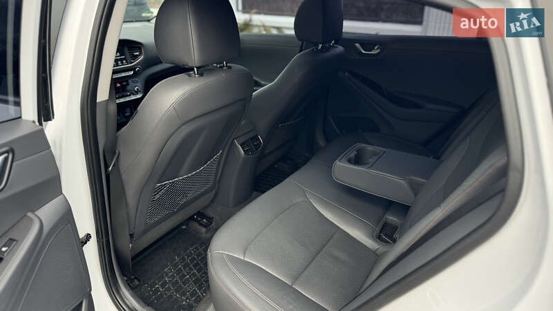 Лифтбек Hyundai Ioniq 2019 в Виннице