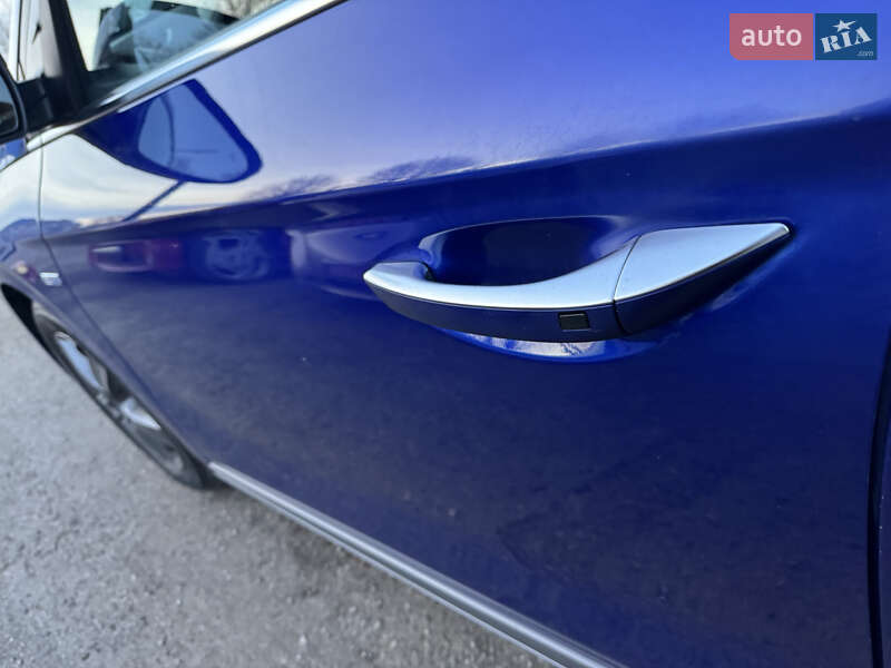 Хэтчбек Hyundai Ioniq 2018 в Тернополе