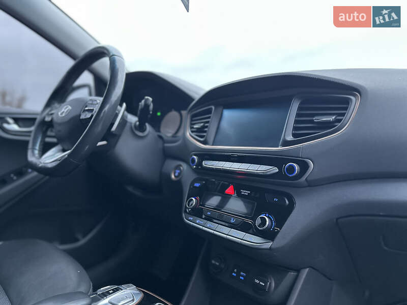 Хэтчбек Hyundai Ioniq 2018 в Бродах фото 16 Хэтчбек Hyundai Ioniq 2018 в Бродах