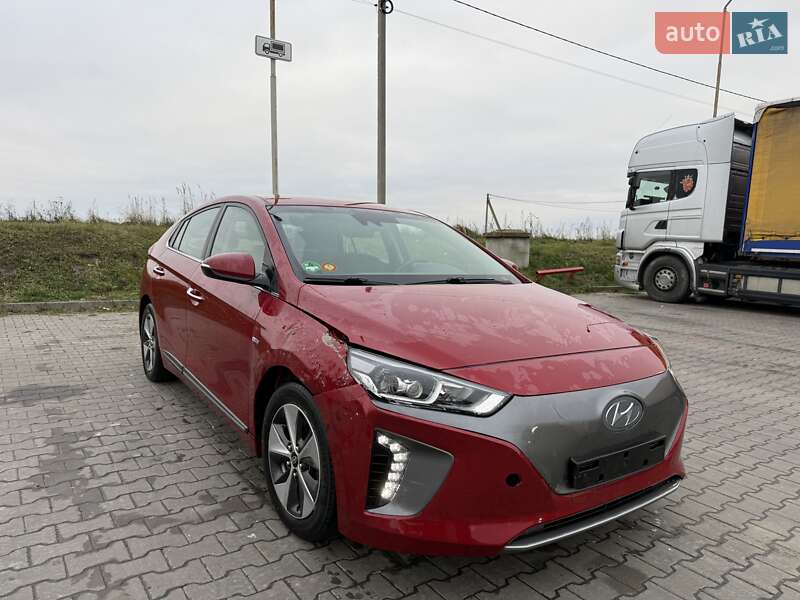 Лифтбек Hyundai Ioniq 2019 в Луцке