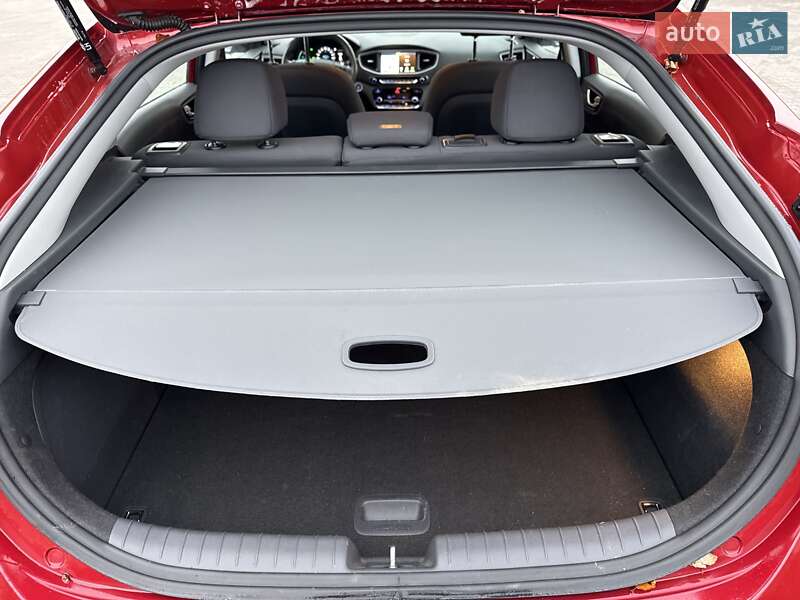 Лифтбек Hyundai Ioniq 2019 в Луцке