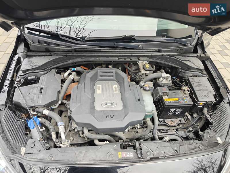 Хэтчбек Hyundai Ioniq 2018 в Ивано-Франковске