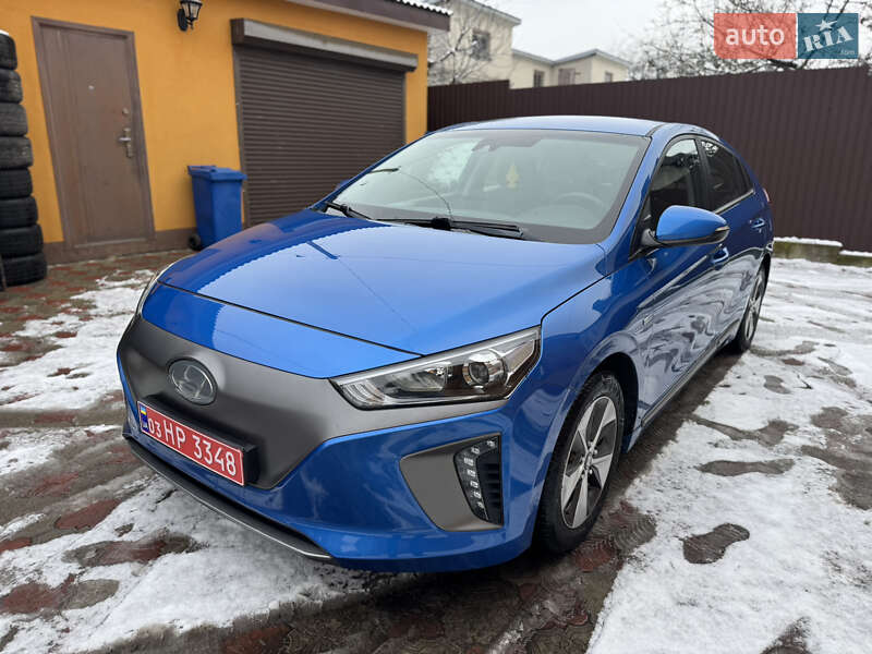 Хэтчбек Hyundai Ioniq 2017 в Ровно
