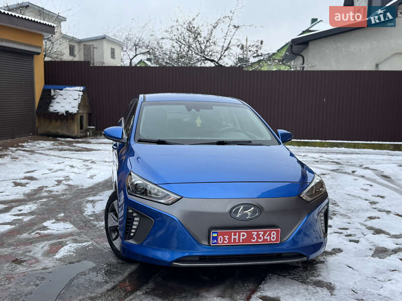 Хэтчбек Hyundai Ioniq 2017 в Ровно