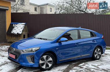 Хэтчбек Hyundai Ioniq 2017 в Ровно