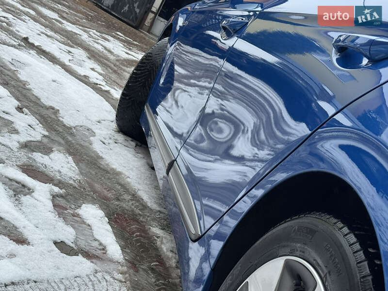 Хэтчбек Hyundai Ioniq 2017 в Ровно