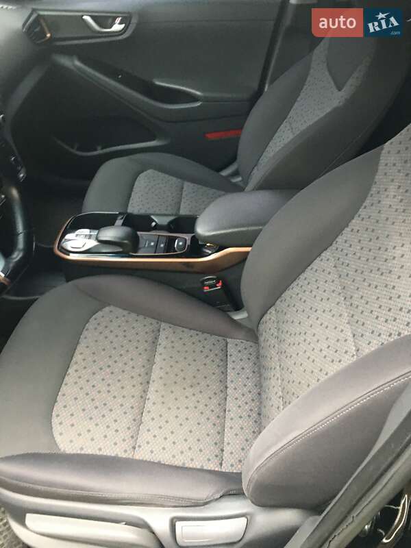 Хэтчбек Hyundai Ioniq 2016 в Виннице