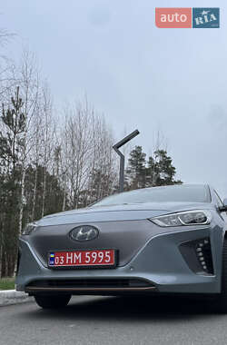 Хэтчбек Hyundai Ioniq 2017 в Киеве