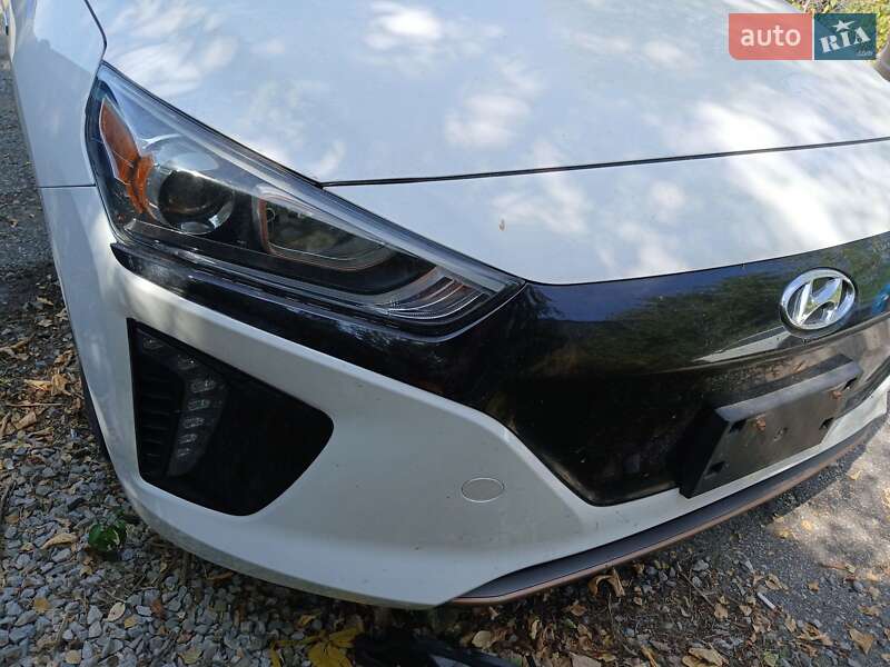 Хэтчбек Hyundai Ioniq 2017 в Ивано-Франковске