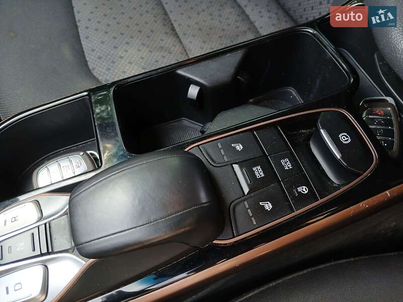 Хэтчбек Hyundai Ioniq 2017 в Ивано-Франковске