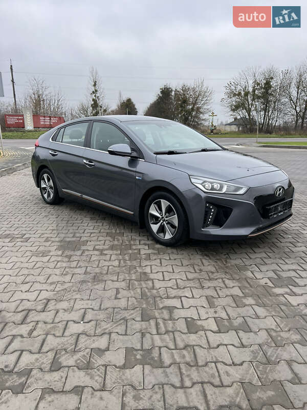 Хэтчбек Hyundai Ioniq 2018 в Луцке