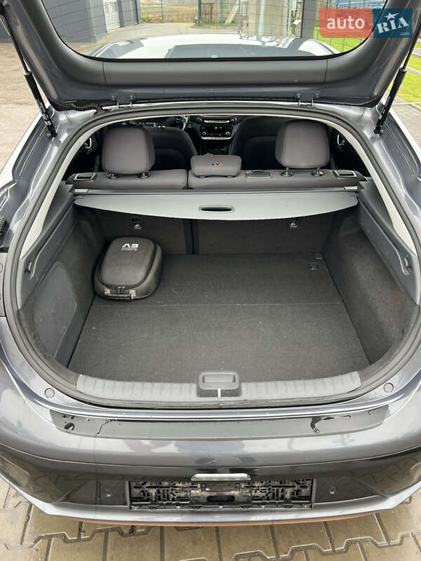 Хэтчбек Hyundai Ioniq 2018 в Луцке