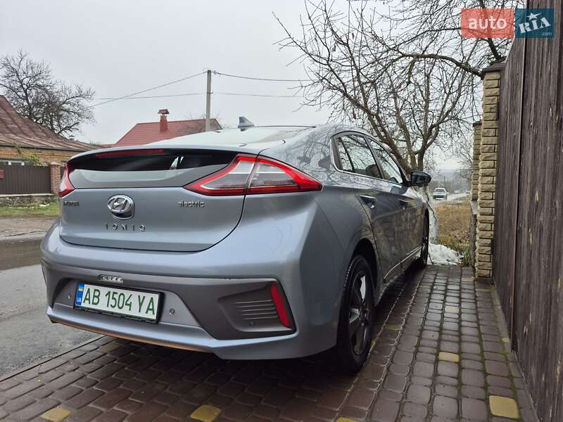 Хэтчбек Hyundai Ioniq 2017 в Виннице
