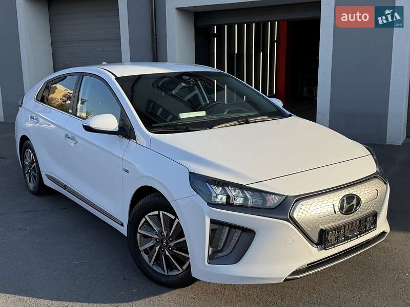 Лифтбек Hyundai Ioniq 2020 в Виннице