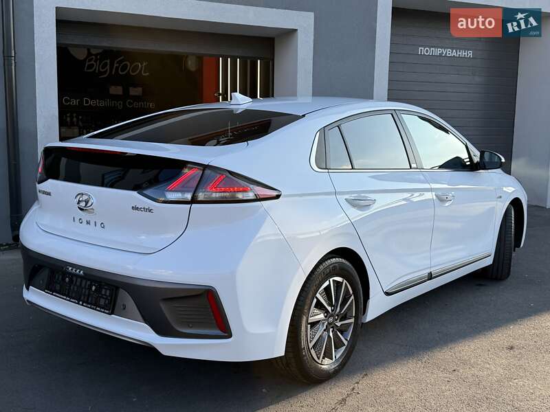Лифтбек Hyundai Ioniq 2020 в Виннице