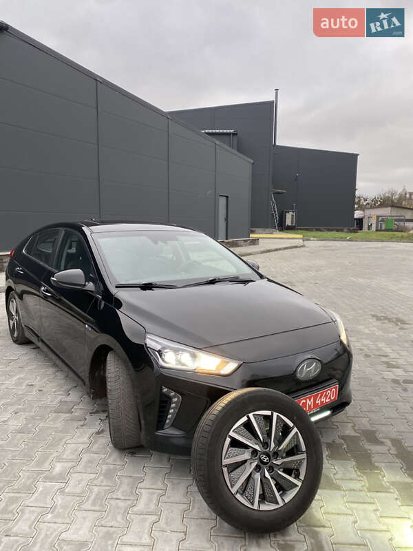 Хетчбек Hyundai Ioniq 2017 в Бережанах фото 3 Хетчбек Hyundai Ioniq 2017 в Бережанах