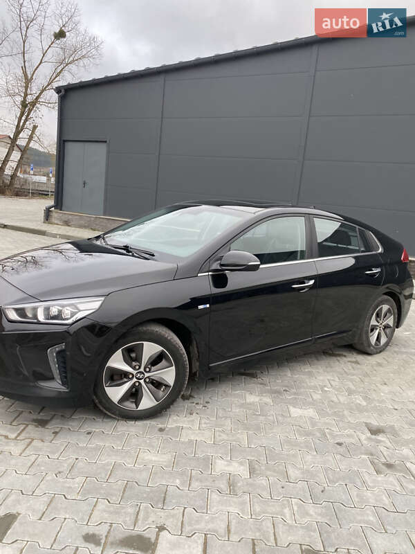 Хетчбек Hyundai Ioniq 2017 в Бережанах фото 17 Хетчбек Hyundai Ioniq 2017 в Бережанах