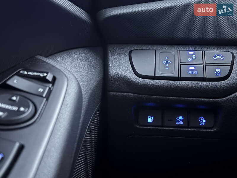 Хетчбек Hyundai Ioniq 2017 в Тернополі фото 14 Хетчбек Hyundai Ioniq 2017 в Тернополі