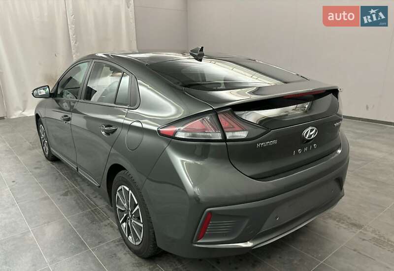 Hyundai Ioniq 2021