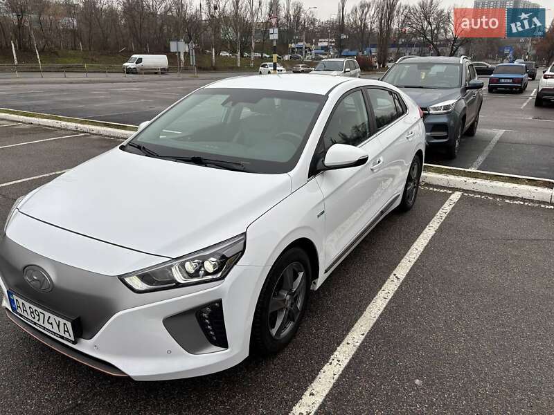 Хетчбек Hyundai Ioniq 2018 в Києві