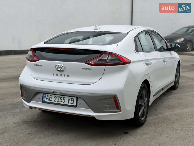 Хетчбек Hyundai Ioniq 2018 в Вінниці