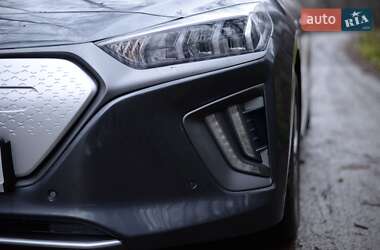 Лифтбек Hyundai Ioniq 2020 в Ровно