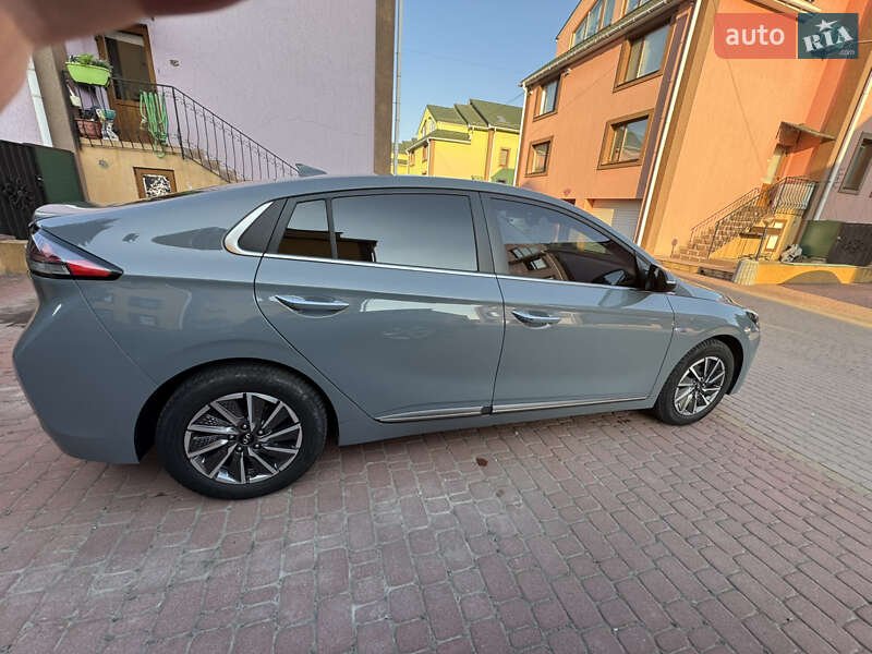 Лифтбек Hyundai Ioniq 2019 в Виннице