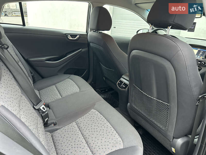 Хетчбек Hyundai Ioniq 2016 в Вінниці