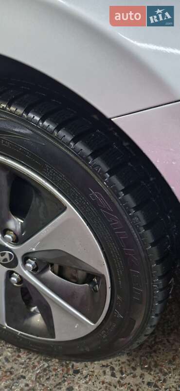 Хетчбек Hyundai Ioniq 2018 в Львові