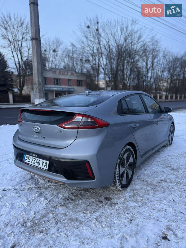 Хетчбек Hyundai Ioniq 2018 в Вінниці