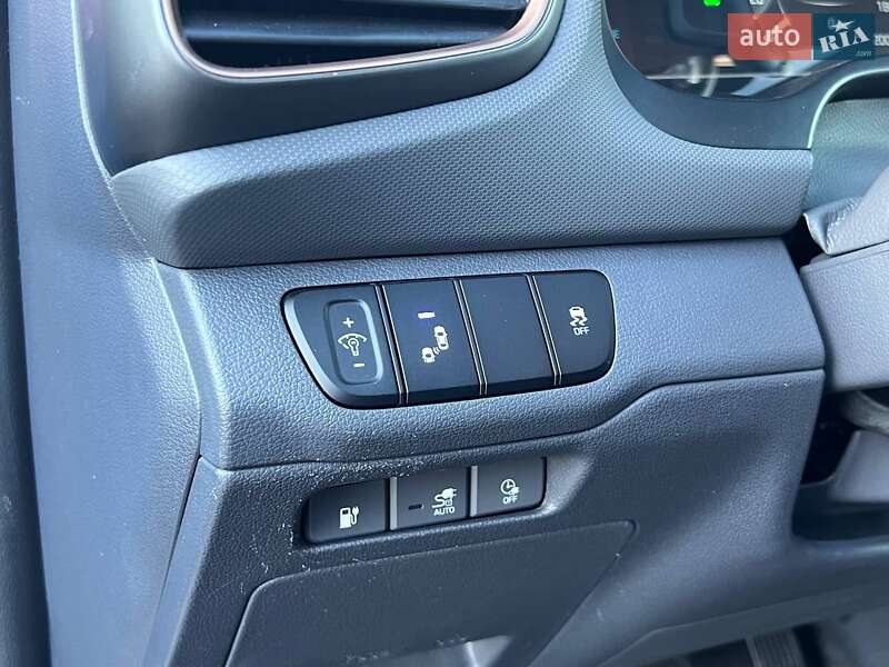 Хэтчбек Hyundai Ioniq 2018 в Киеве