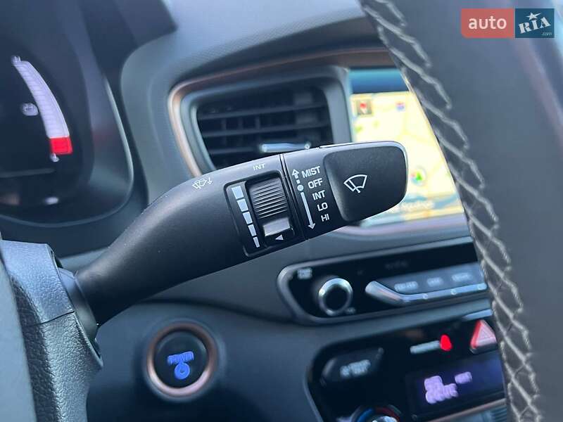 Хэтчбек Hyundai Ioniq 2018 в Киеве