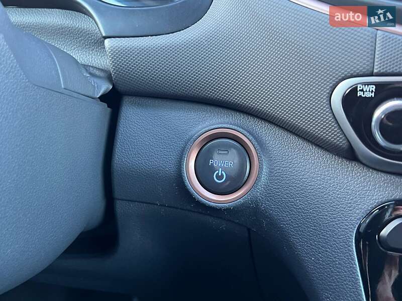 Хэтчбек Hyundai Ioniq 2018 в Киеве