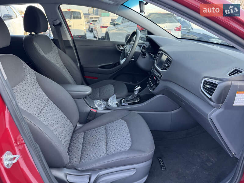 Хэтчбек Hyundai Ioniq 2019 в Львове