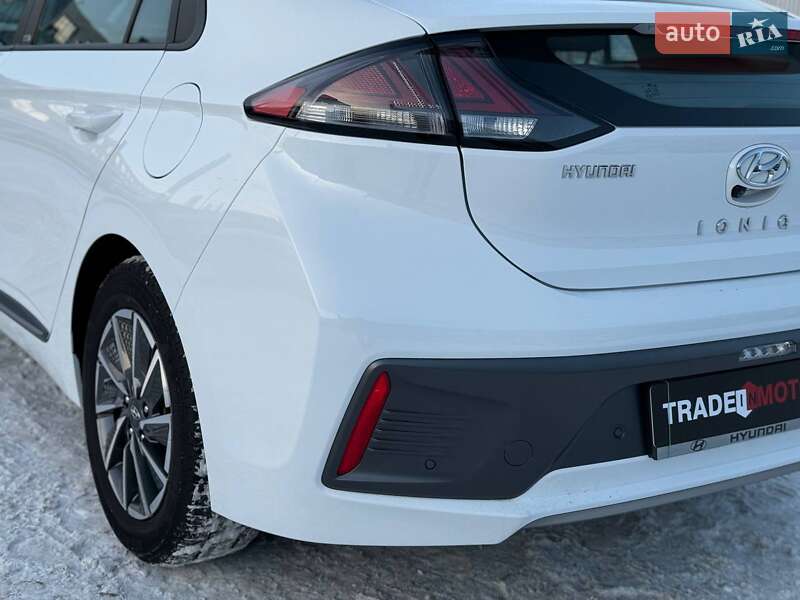 Ліфтбек Hyundai Ioniq 2021 в Києві