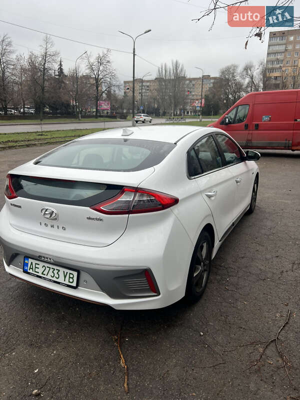 Хэтчбек Hyundai Ioniq 2016 в Кривом Роге