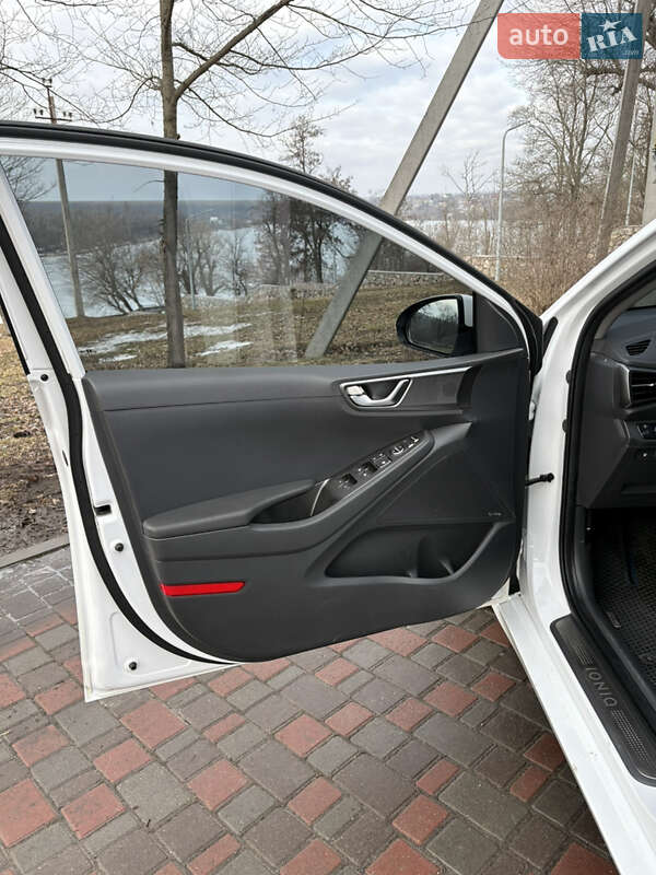 Лифтбек Hyundai Ioniq 2020 в Кропивницком