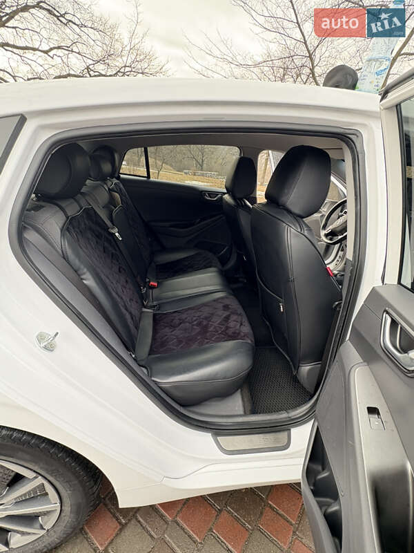 Лифтбек Hyundai Ioniq 2020 в Кропивницком