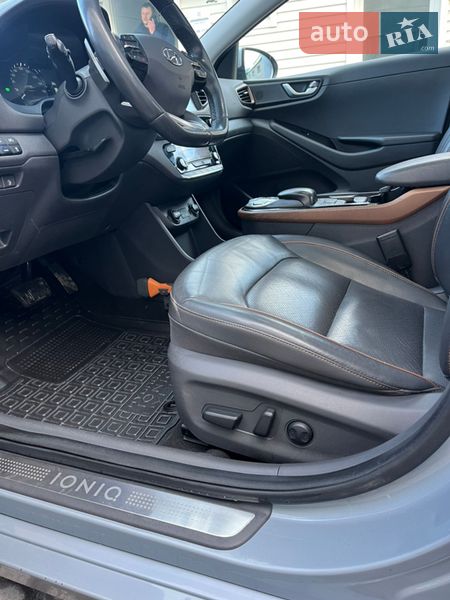 Хэтчбек Hyundai Ioniq 2018 в Ровно