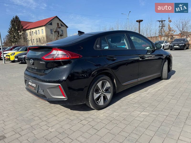 Хэтчбек Hyundai Ioniq 2017 в Львове
