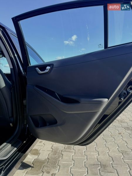 Хэтчбек Hyundai Ioniq 2017 в Бродах