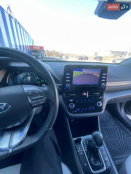Лифтбек Hyundai Ioniq 2021 в Киеве