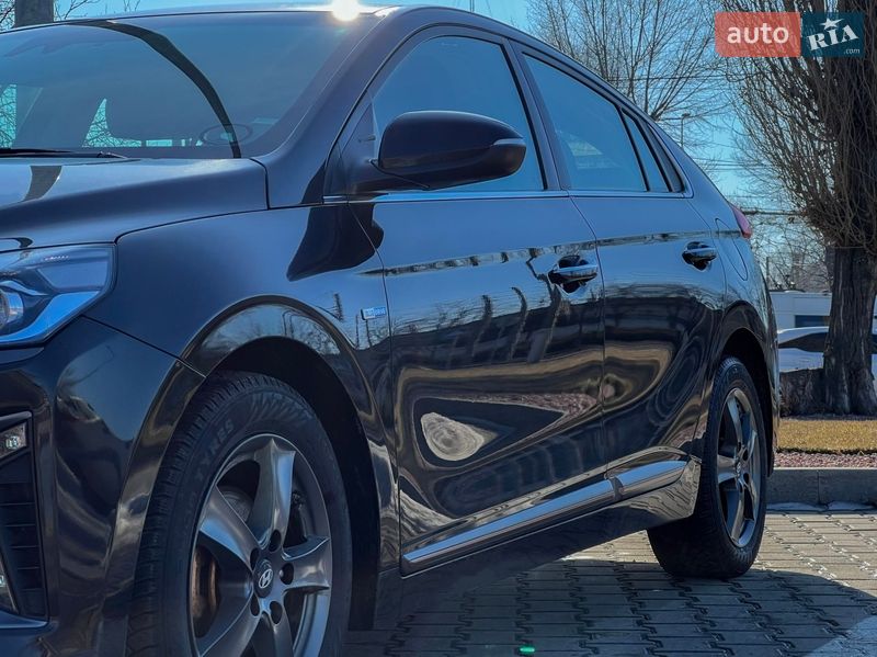 Хэтчбек Hyundai Ioniq 2017 в Кременчуге