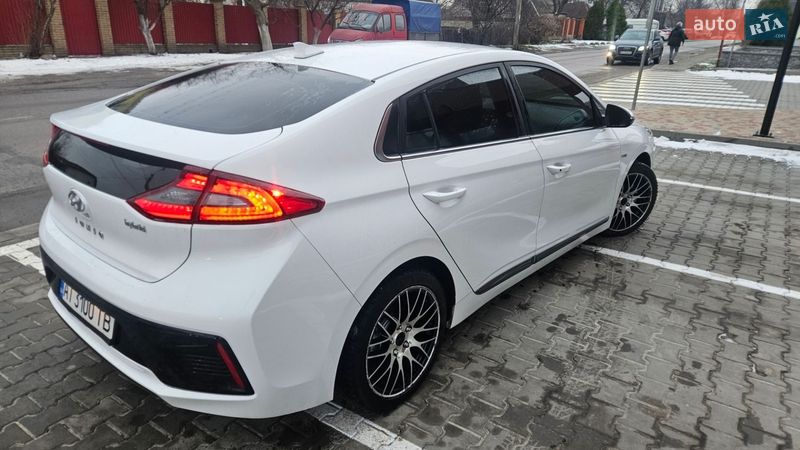 Хэтчбек Hyundai Ioniq 2018 в Борисполе