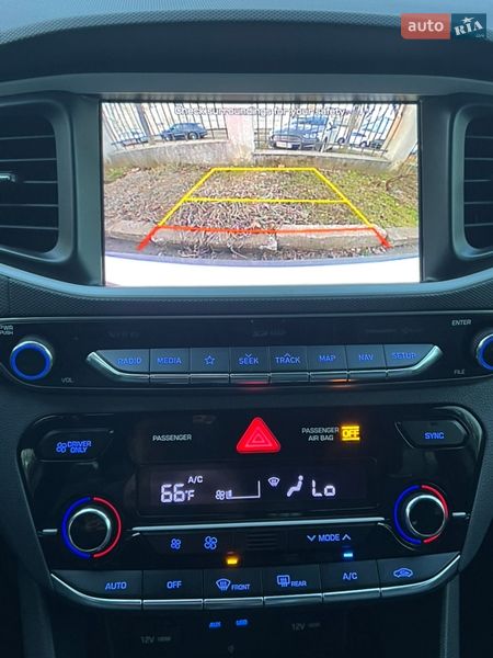 Хэтчбек Hyundai Ioniq 2018 в Одессе