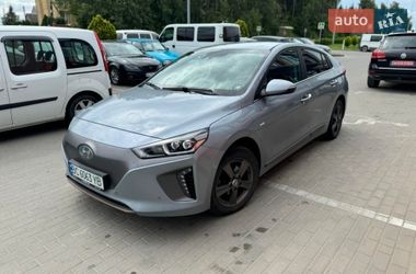 Хетчбек Hyundai Ioniq 2016 в Пустомитах