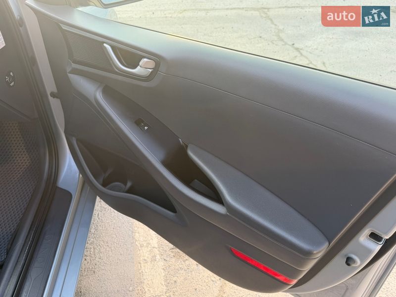 Хэтчбек Hyundai Ioniq 2018 в Тернополе