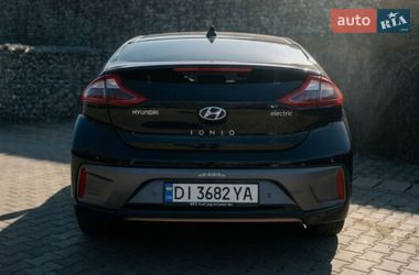 Хэтчбек Hyundai Ioniq 2017 в Черновцах