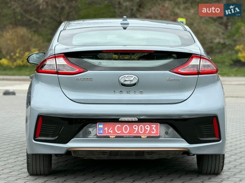 Хэтчбек Hyundai Ioniq 2018 в Тернополе